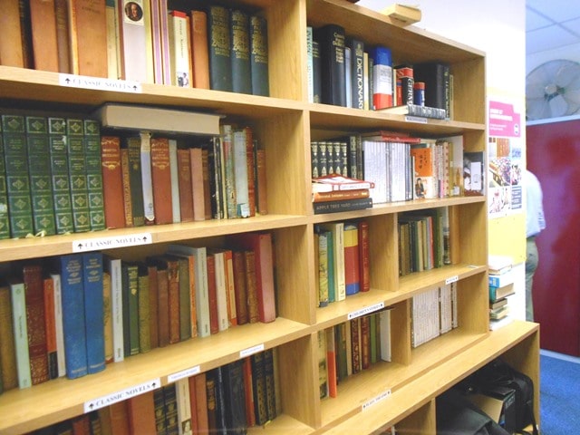 オックスフォード 語学学校 図書室