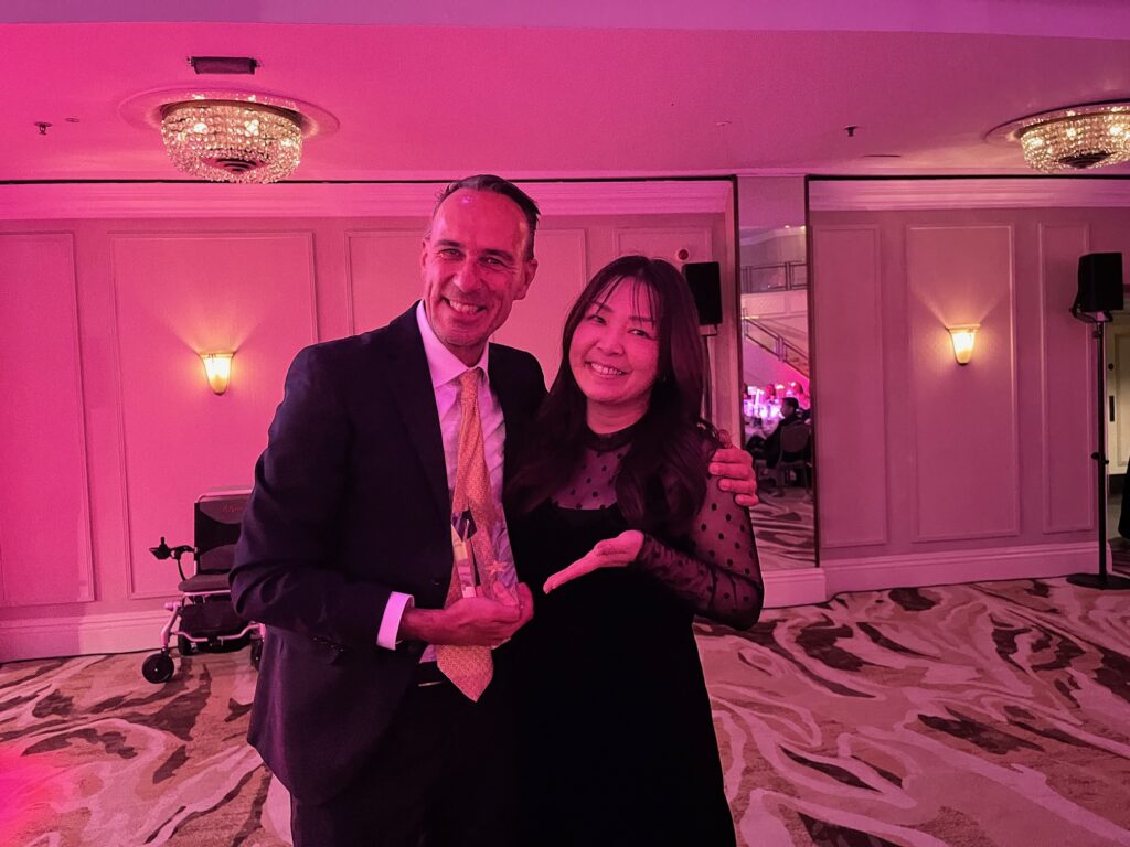 留学エージェント 授賞式 殿堂入り 信頼ある留学エージェント ロンドン BWS ドイツ語学学校